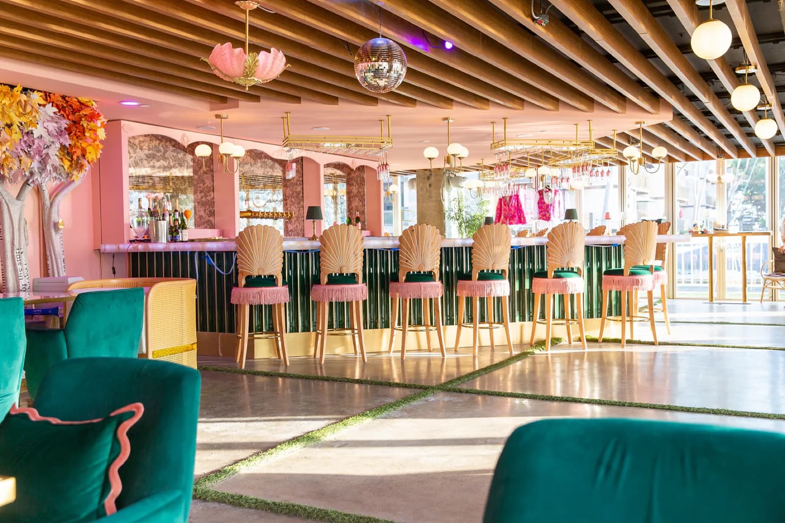 The pink-and-gold bar at Nigel's, dressed for the first pour